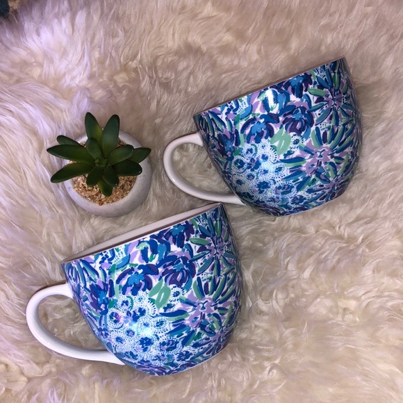 LILLY PULITZER ceramic Two MUGS 12oz - Picture 3 of 5